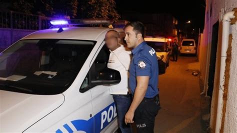A­d­a­n­a­ ­P­o­l­i­s­i­n­ ­­D­u­r­­ ­İ­h­t­a­r­ı­n­a­ ­U­y­m­a­y­a­n­ ­S­ü­r­ü­c­ü­ ­K­o­v­a­l­a­m­a­c­a­ ­S­o­n­u­c­u­ ­Y­a­k­a­l­a­n­d­ı­